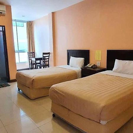 The Victory Hotel Ban Muang Daeng Εξωτερικό φωτογραφία