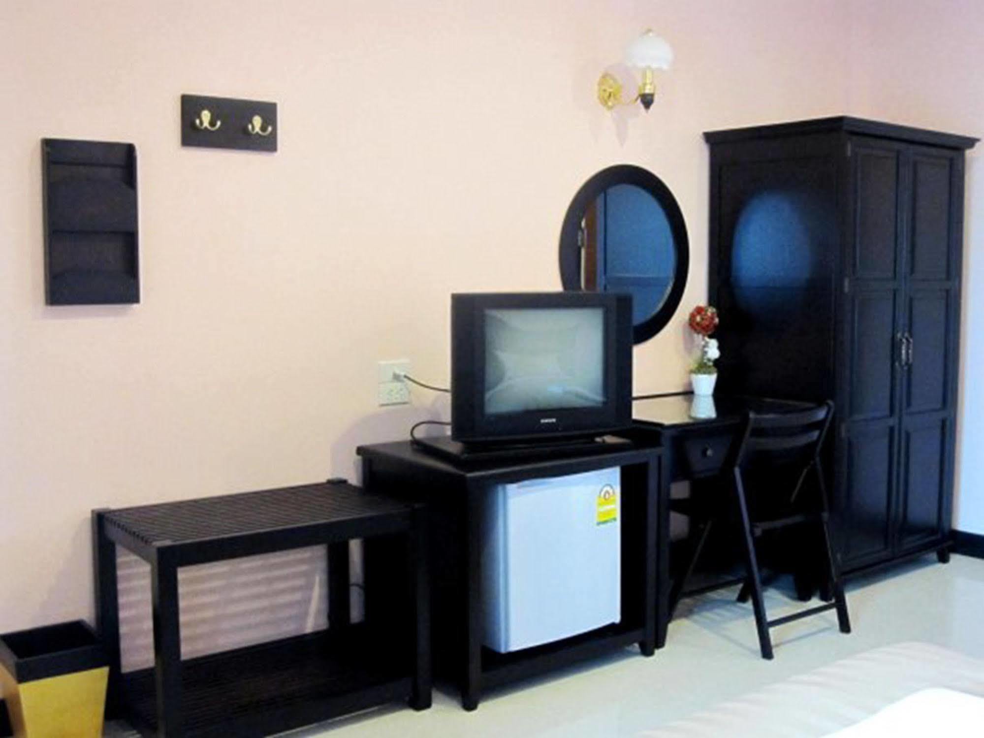 The Victory Hotel Ban Muang Daeng Εξωτερικό φωτογραφία